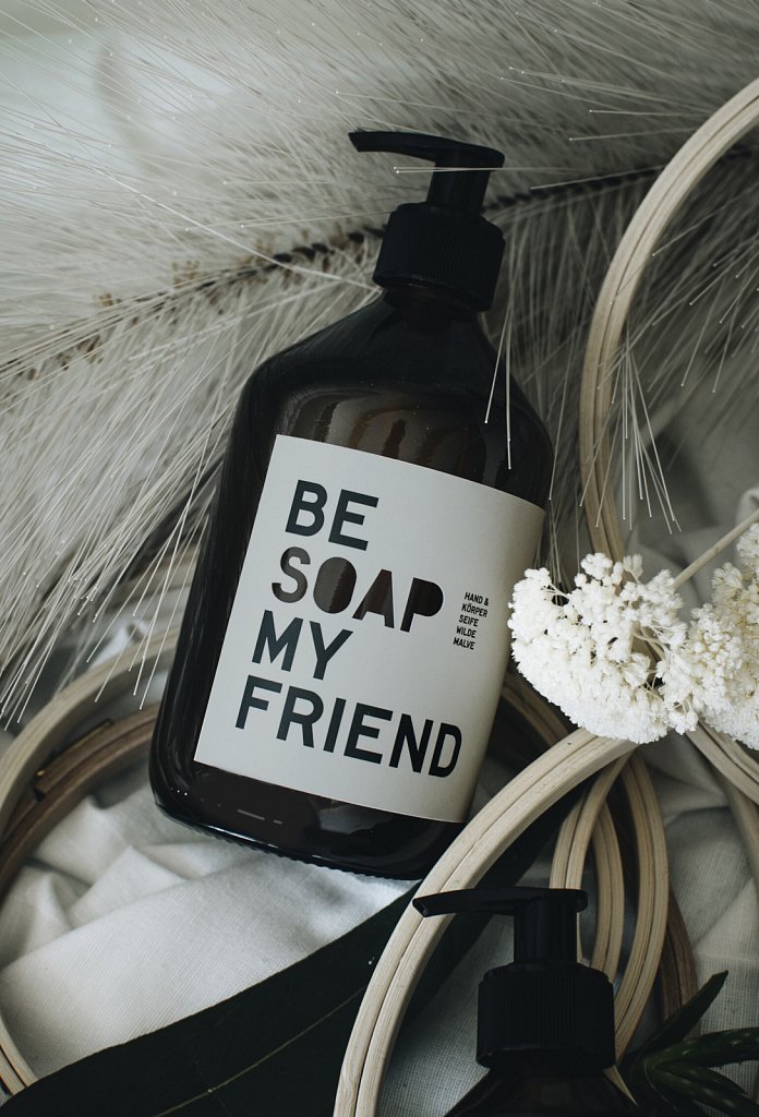 Be-SOAP-my-friend-Copyright-Eva-Hatz-4.jpg