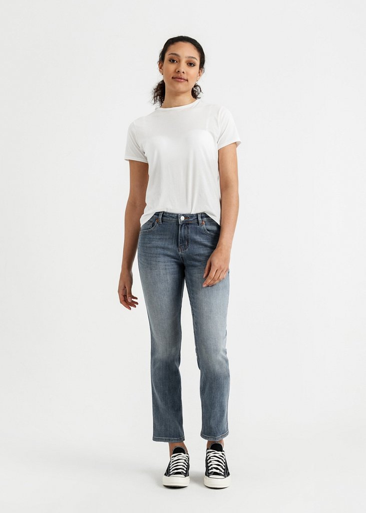 DUER-FW-2021-WFLR5001-Performance-Denim-Girlfriend-Jean-Vintage-Light-Stone-Back-EUR-4.jpg