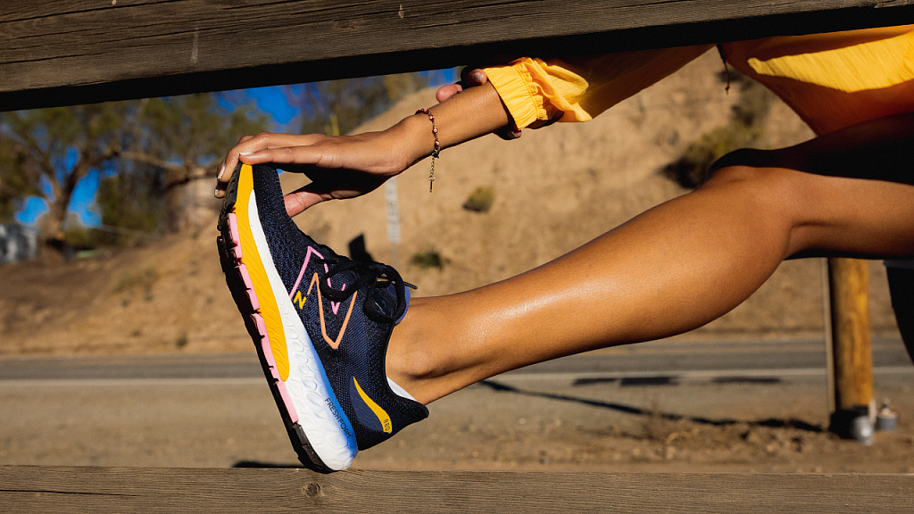 New-Balance-SS-2022-Modell-W880M12-Imagepic-1.png