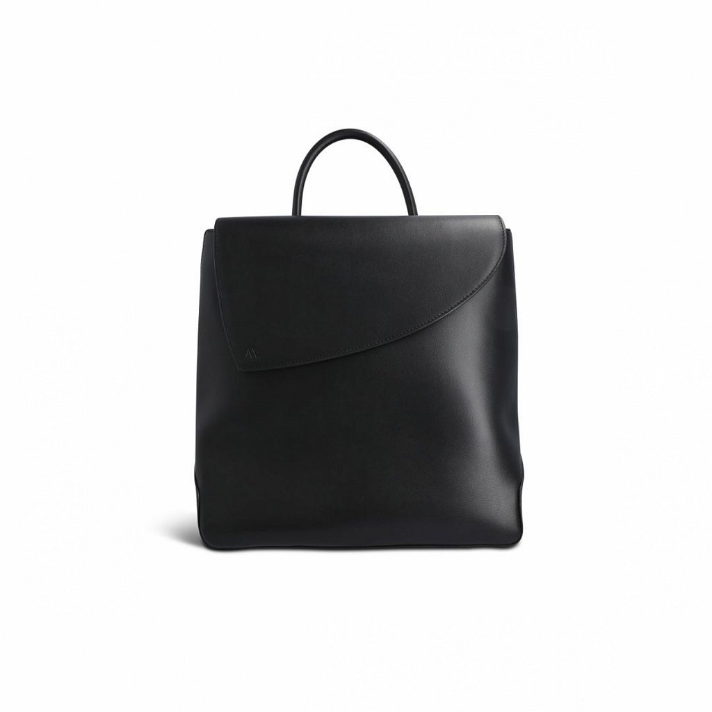 KAAI-Rebel-backpak-soft-touch-leather-black-EUR-595.jpg