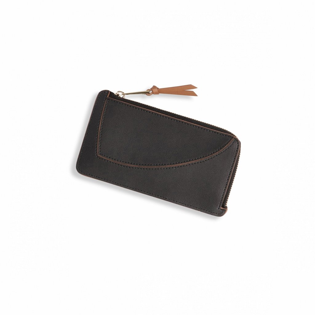 KAAI-Rebel-Cardholder-Plain-Leather-Black-EUR-95.jpg