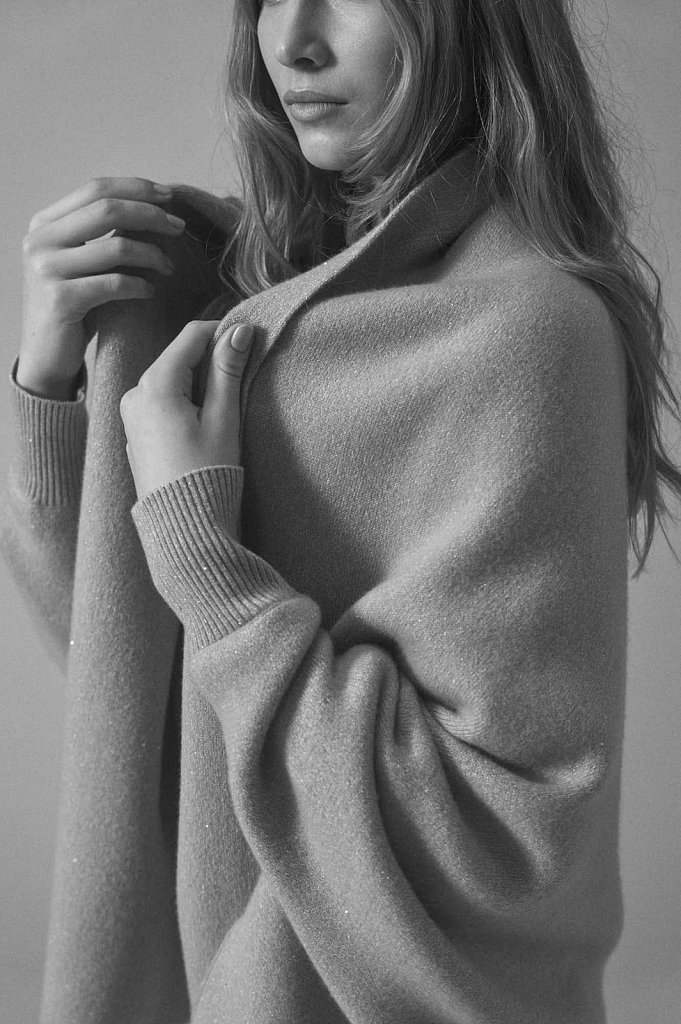 Philo-Sofie-Cashmere-FW-2025-PS2003GL-Col-903L-silver-grey-lurex-EUR-899-4.jpg